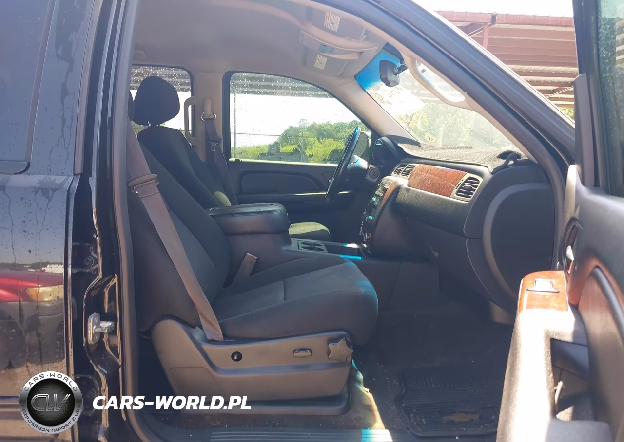 2014 Chevrolet Tahoe Ls VIN:1GNSCAE0XER218522 - 5