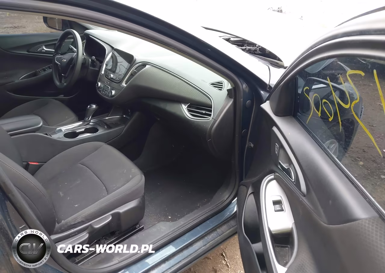 2019 Chevrolet Malibu Lt VIN:1G1ZD5ST3KF207474 - 5