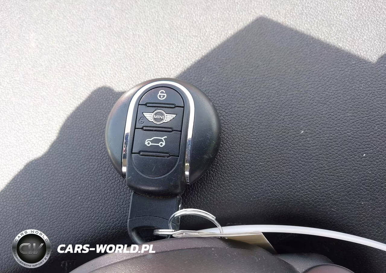 2017 Mini Clubman Cooper S VIN:WMWLU5C51H2E81592 - 11