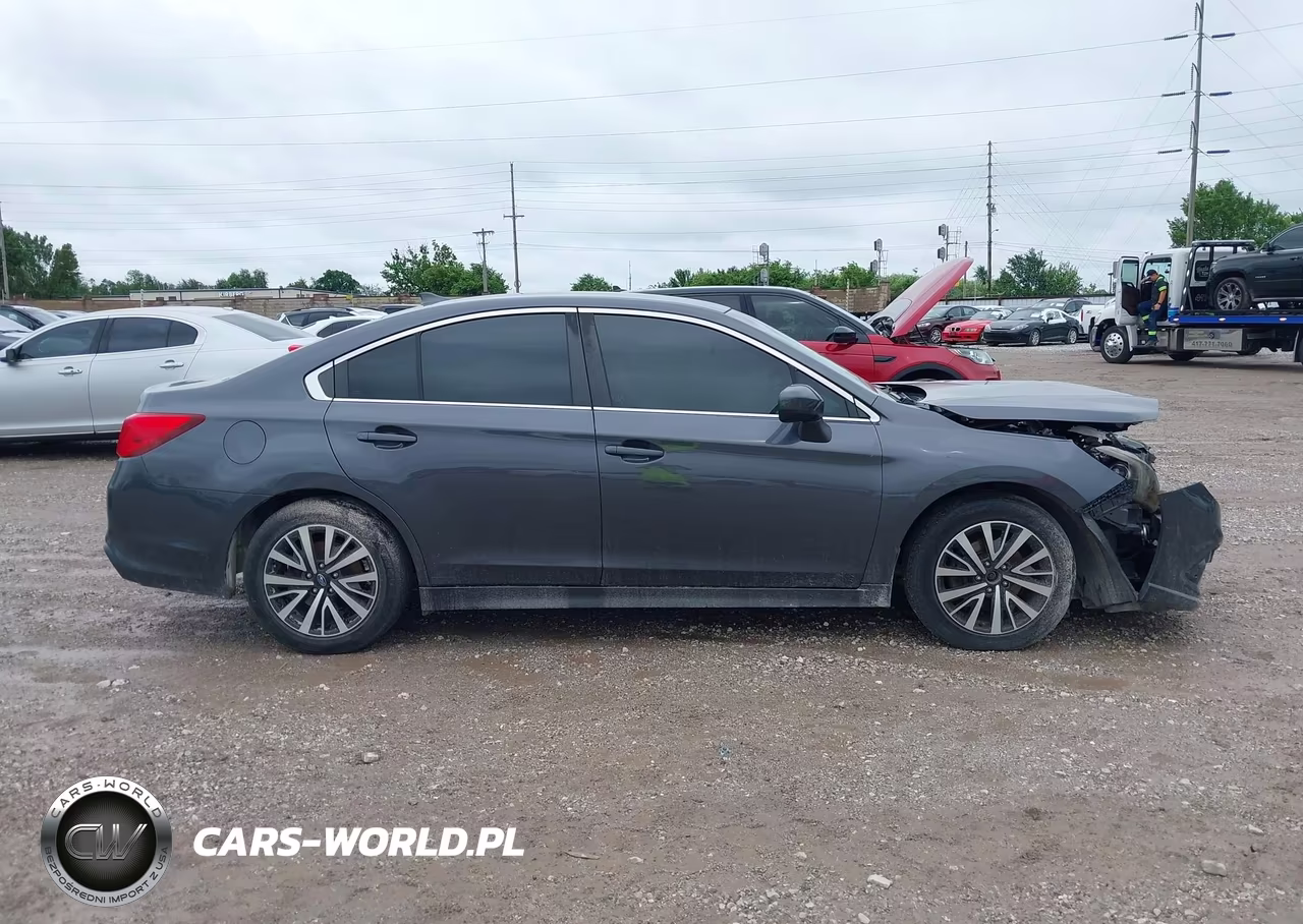 2018 Subaru Legacy 2.5I Premium VIN:4S3BNAC61J3018488 - 13