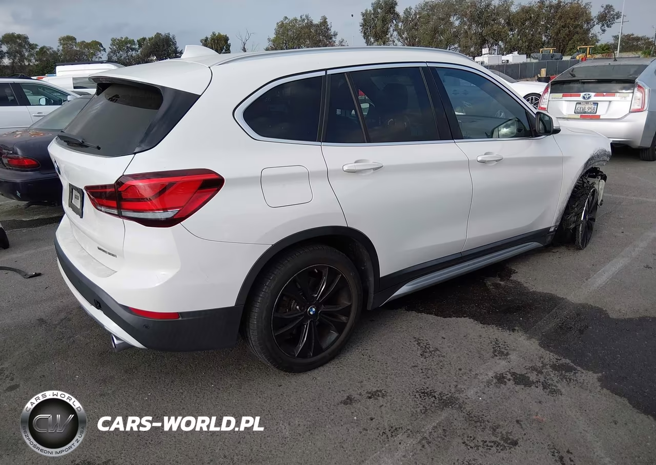 2020 BMW X1 Sdrive28I VIN:WBXJG7C00L5P69869 - 4