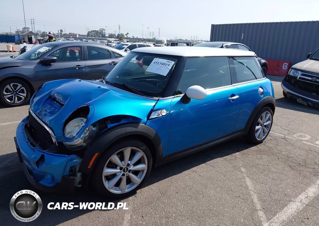 2011 Mini Cooper S VIN:WMWSV3C51BTY11047 - 2
