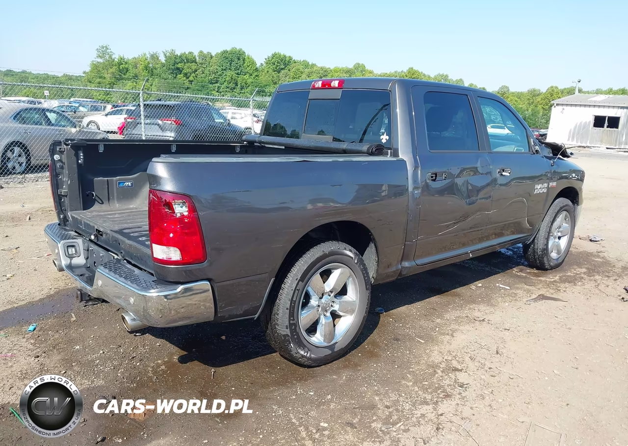 2018 Ram 1500 Big Horn 4X4 5'7 Box VIN:3C6RR7LT8JG171711 - 4