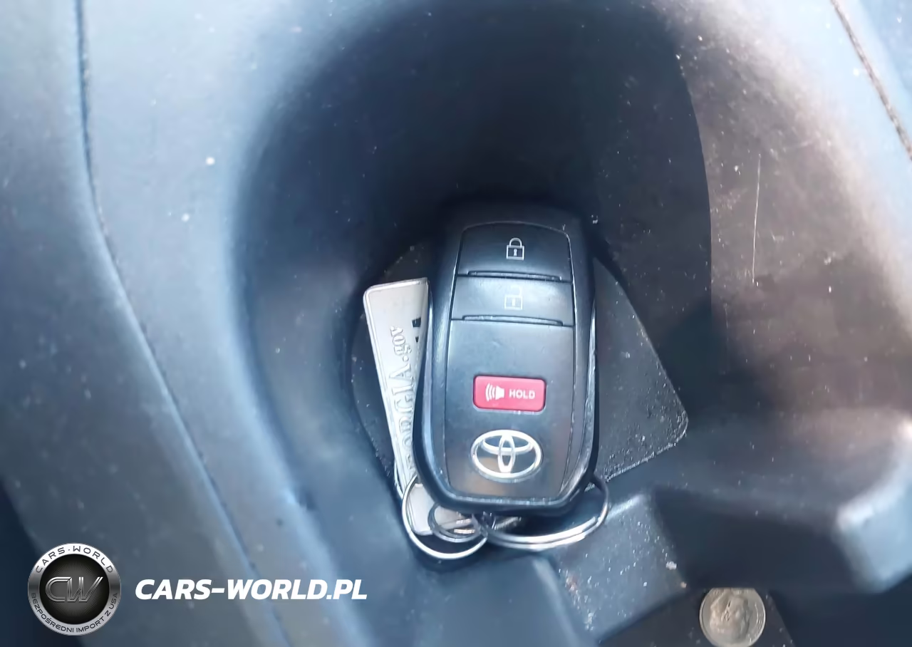 2023 Toyota Corolla Cross Le VIN:7MUCAAAG9PV043521 - 11