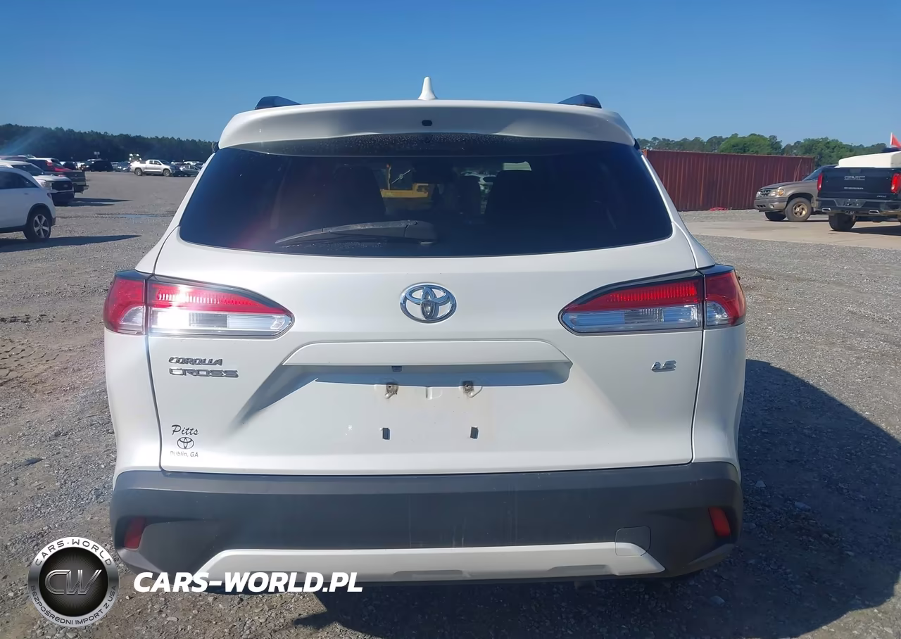 2023 Toyota Corolla Cross Le VIN:7MUCAAAG9PV043521 - 17