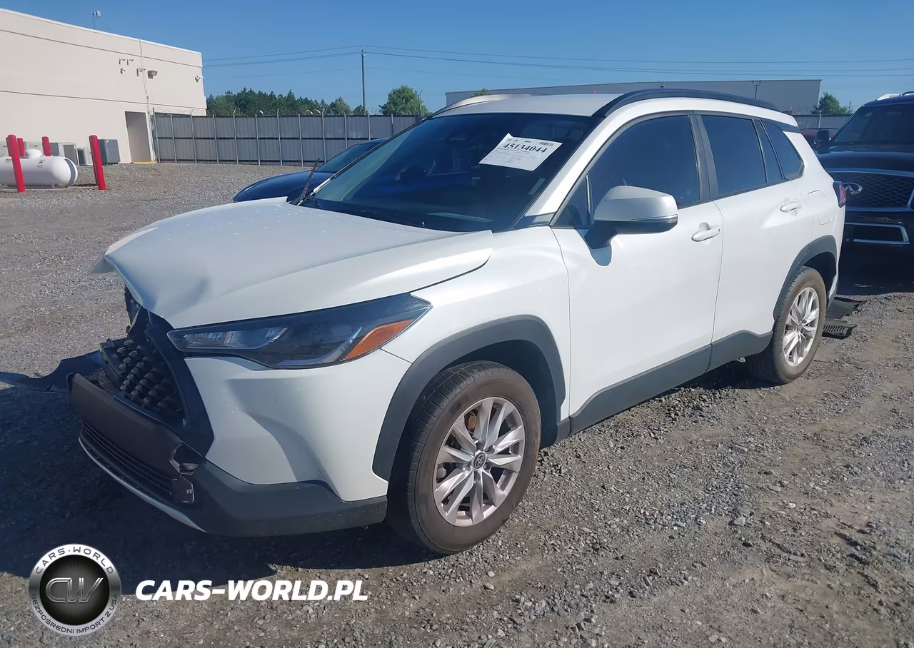 2023 Toyota Corolla Cross Le VIN:7MUCAAAG9PV043521 - 2
