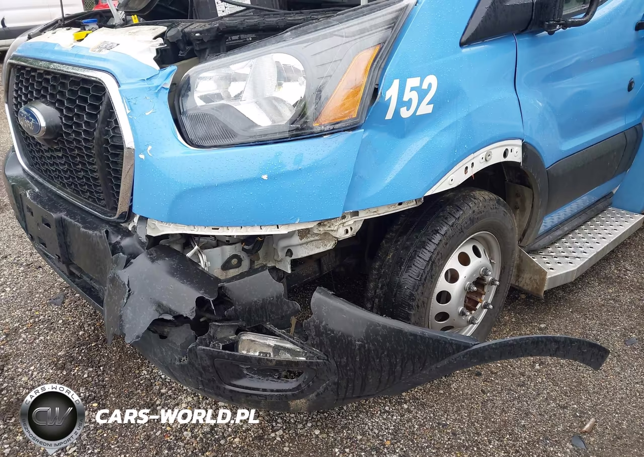 2023 Ford Transit-350 Cutaway VIN:1FDEU6PG9PKB72361 - 11
