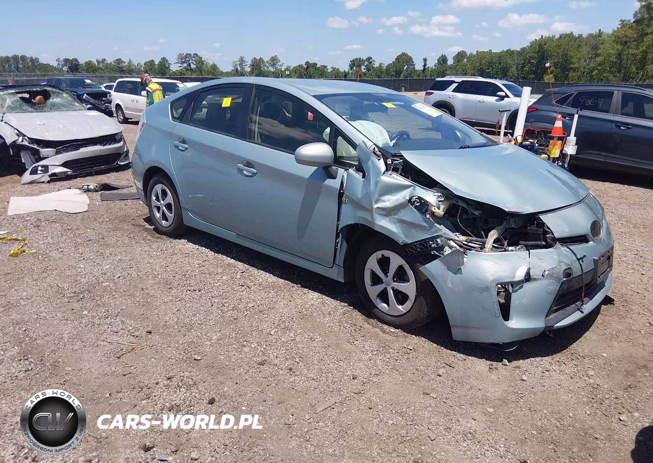 2013 Toyota Prius Two – zdjęcie 1 z 17
