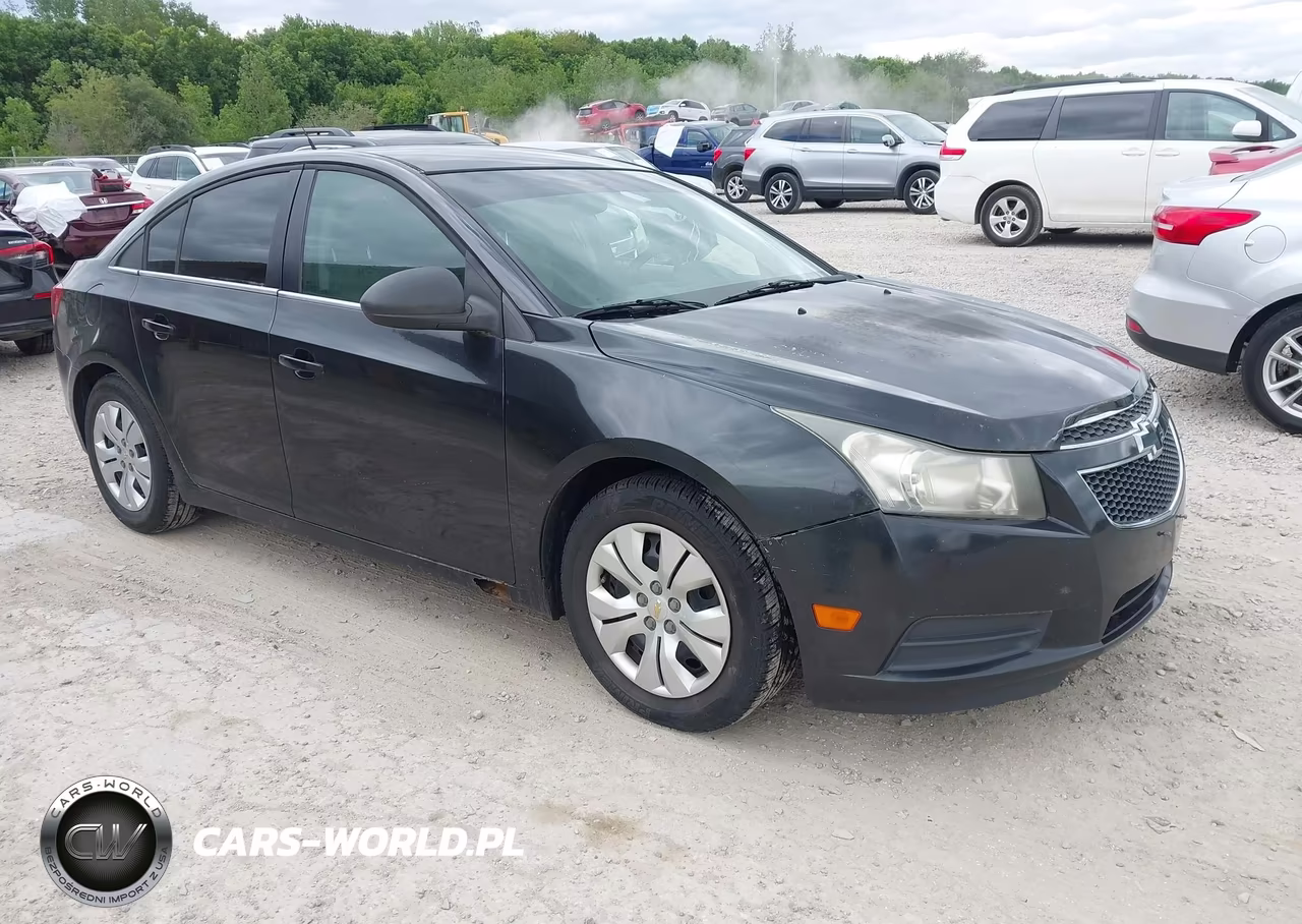2012 Chevrolet Cruze Ls – zdjęcie 1 z 16