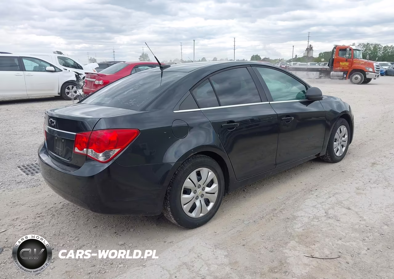 2012 Chevrolet Cruze Ls VIN:1G1PC5SH6C7403426 - 4