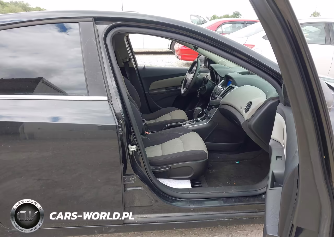2012 Chevrolet Cruze Ls VIN:1G1PC5SH6C7403426 - 5