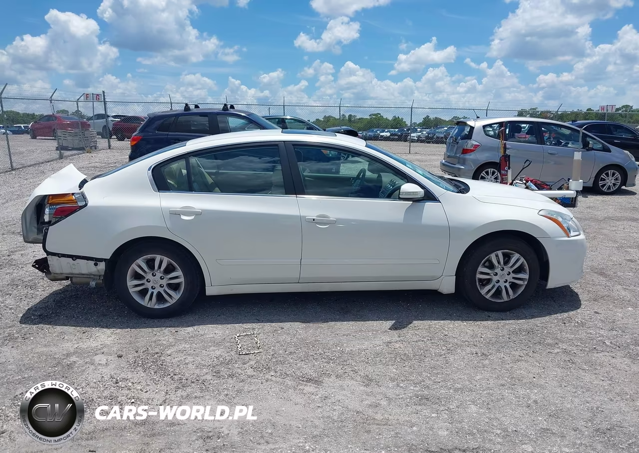 2011 Nissan Altima 2.5 S VIN:1N4AL2AP6BN513316 - 13