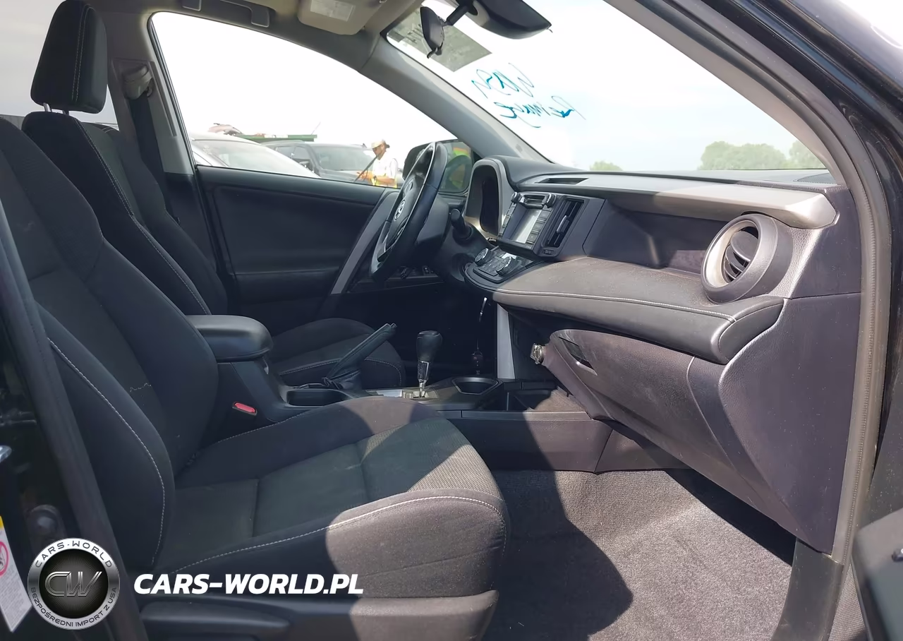 2017 Toyota Rav4 Xle VIN:2T3WFREVXHW333234 - 5