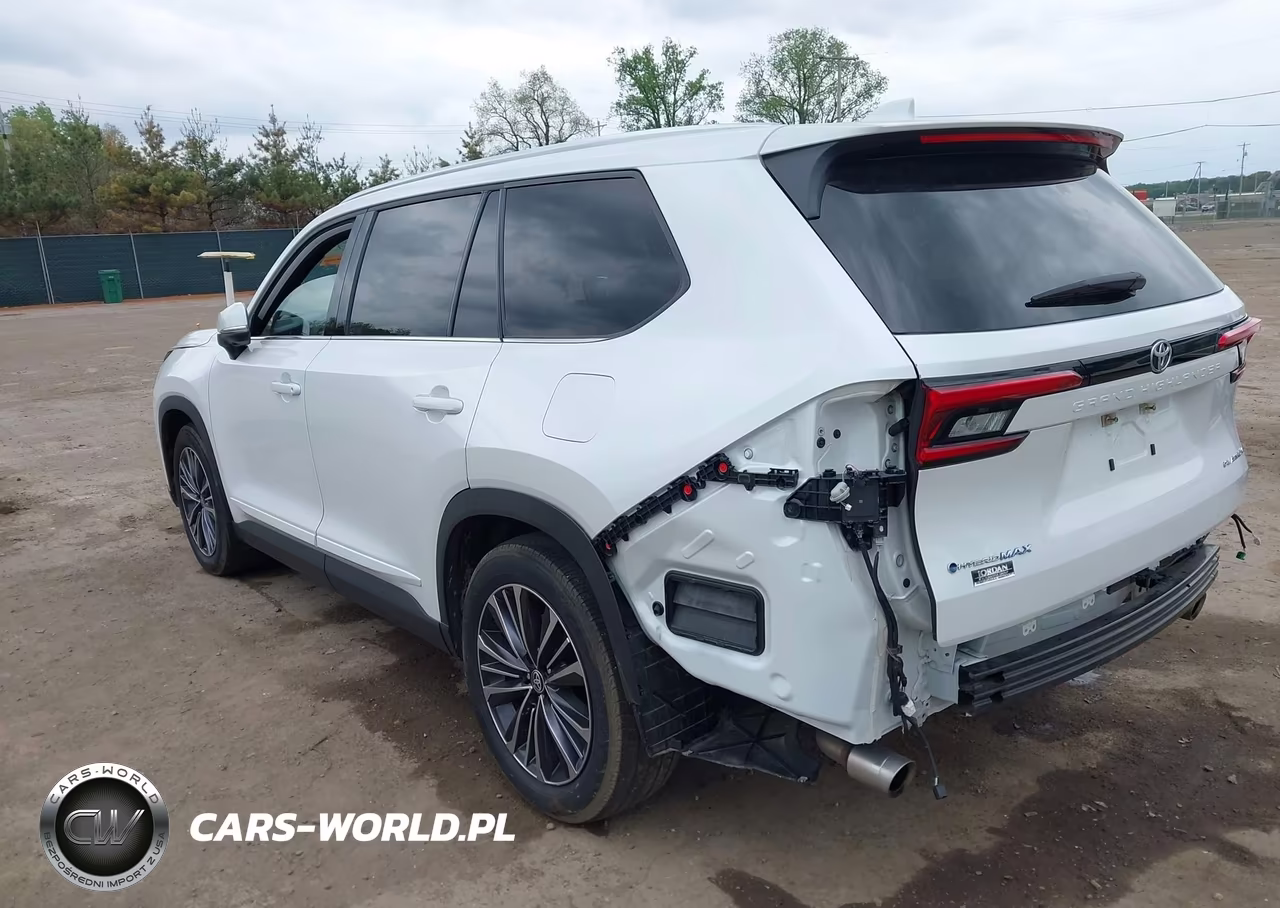 2024 Toyota Grand Highlander Hybrid Platinum Max VIN:5TDADAB51RS002857 - 3