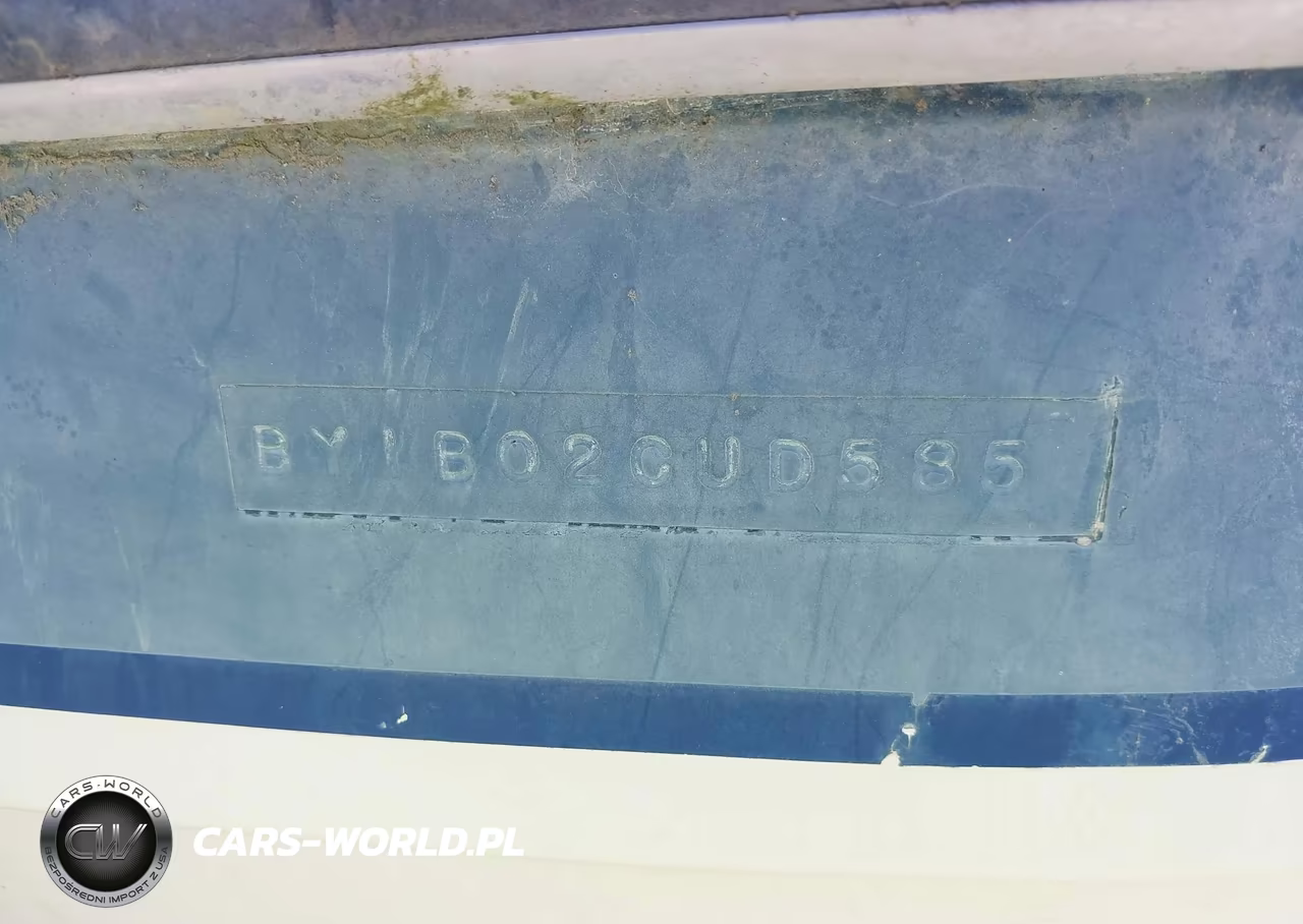 1985 Bayliner Boat VIN:BYIB02CUD585 - 9