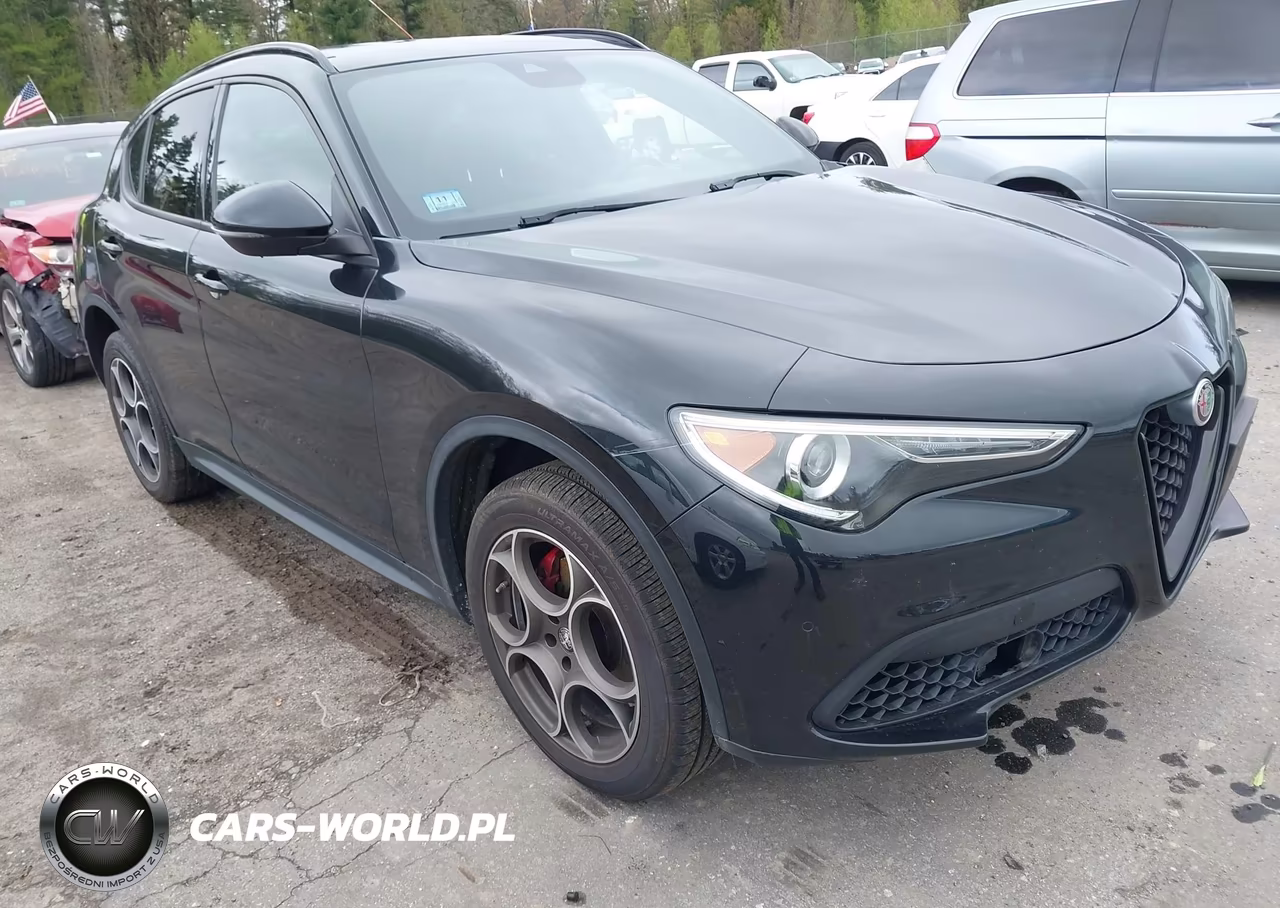 2022 Alfa Romeo Stelvio Sprint Awd – zdjęcie 1 z 17