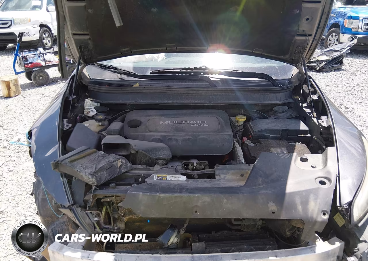 2016 Jeep Cherokee Altitude VIN:1C4PJMAB1GW314573 - 10