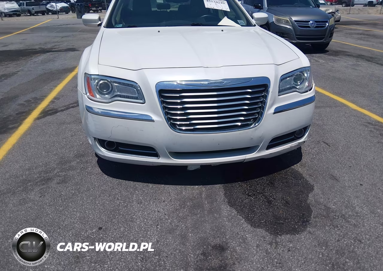 2013 Chrysler 300 Motown VIN:2C3CCAAG0DH508626 - 12