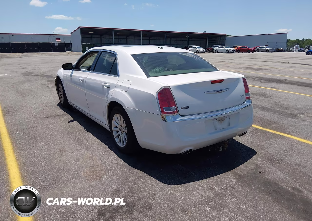 2013 Chrysler 300 Motown VIN:2C3CCAAG0DH508626 - 3