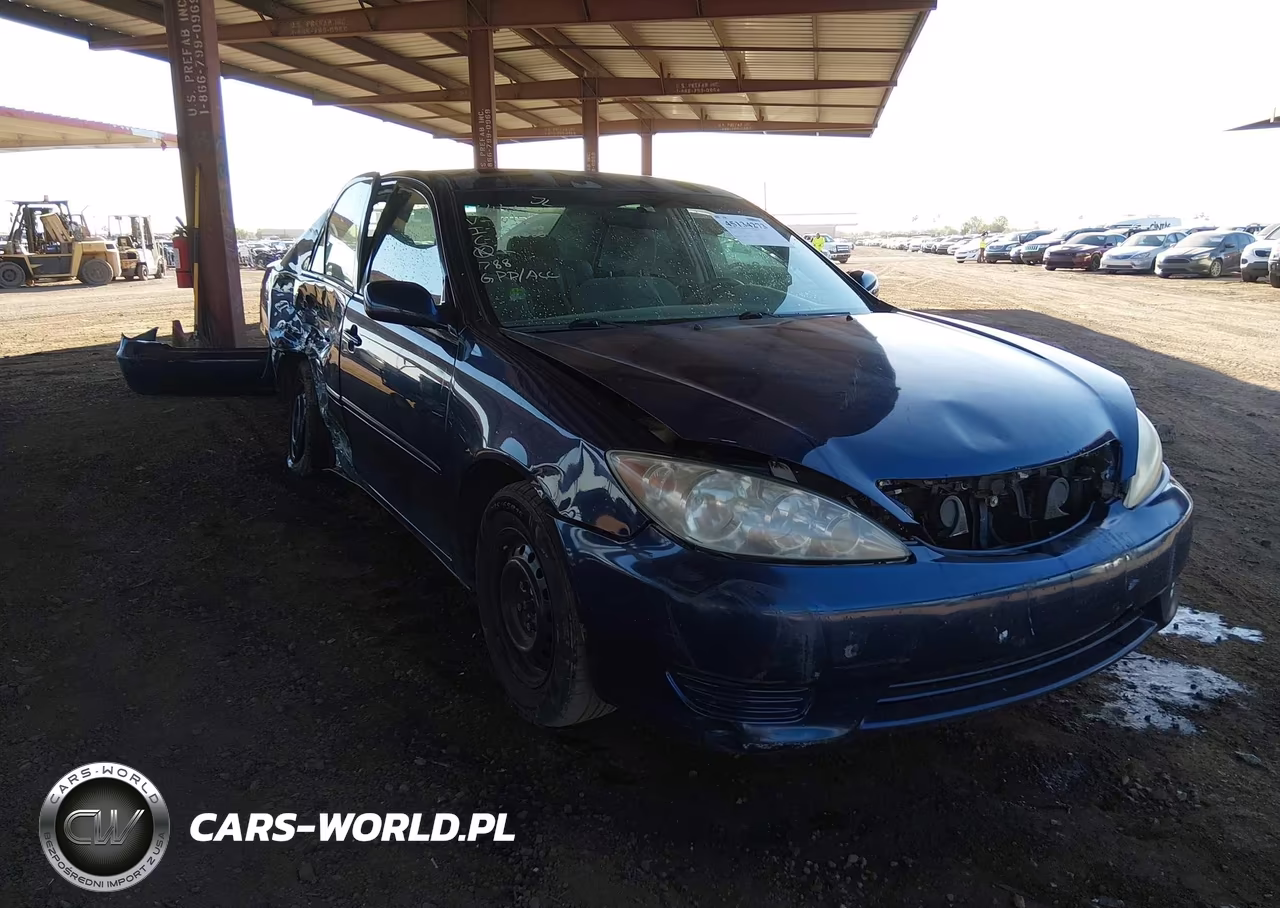2005 Toyota Camry Le – zdjęcie 1 z 14