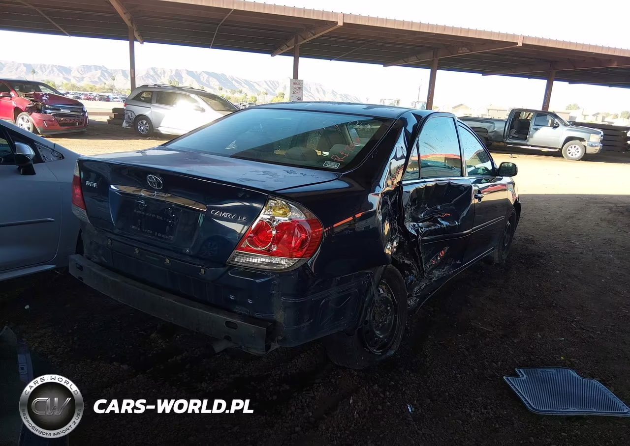 2005 Toyota Camry Le VIN:4T1BE32K55U409553 - 4
