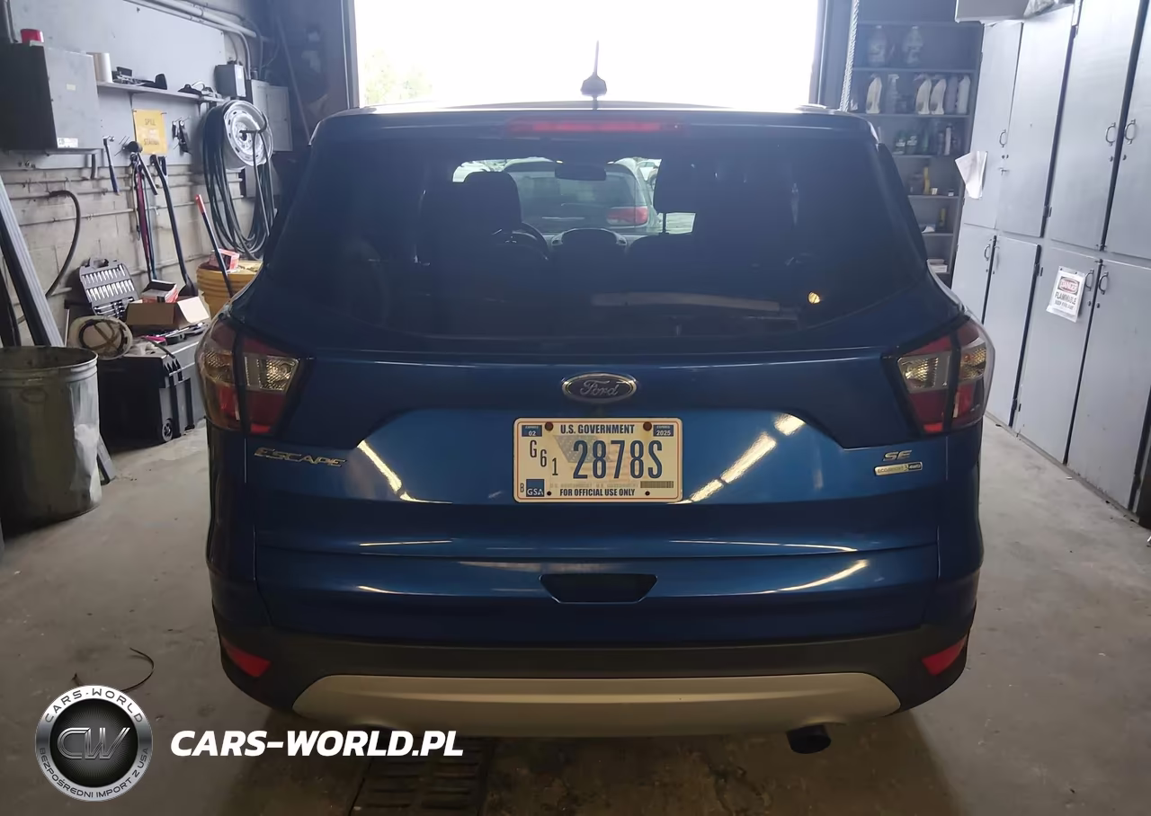 2017 Ford Escape Se VIN:1FMCU9GD1HUB61939 - 16