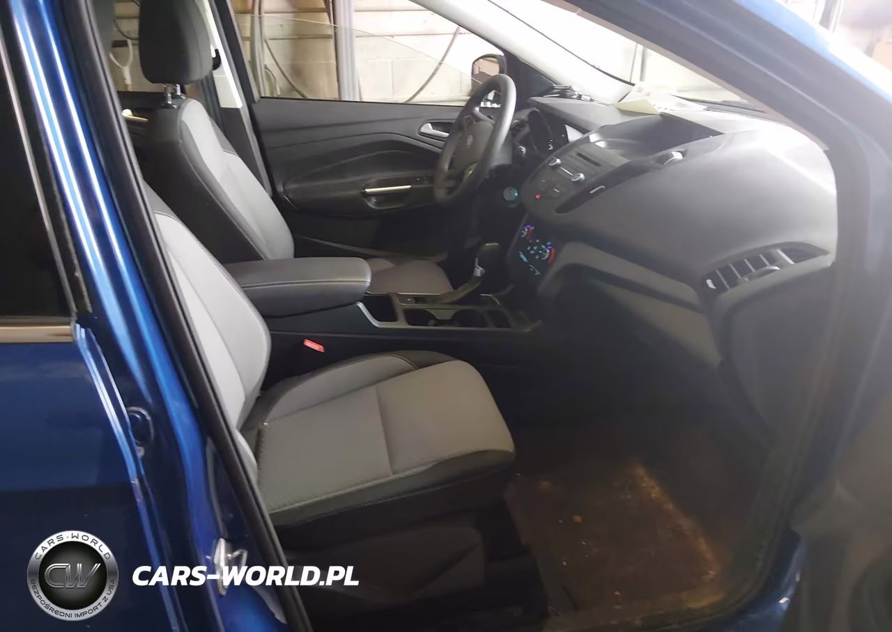 2017 Ford Escape Se VIN:1FMCU9GD1HUB61939 - 5