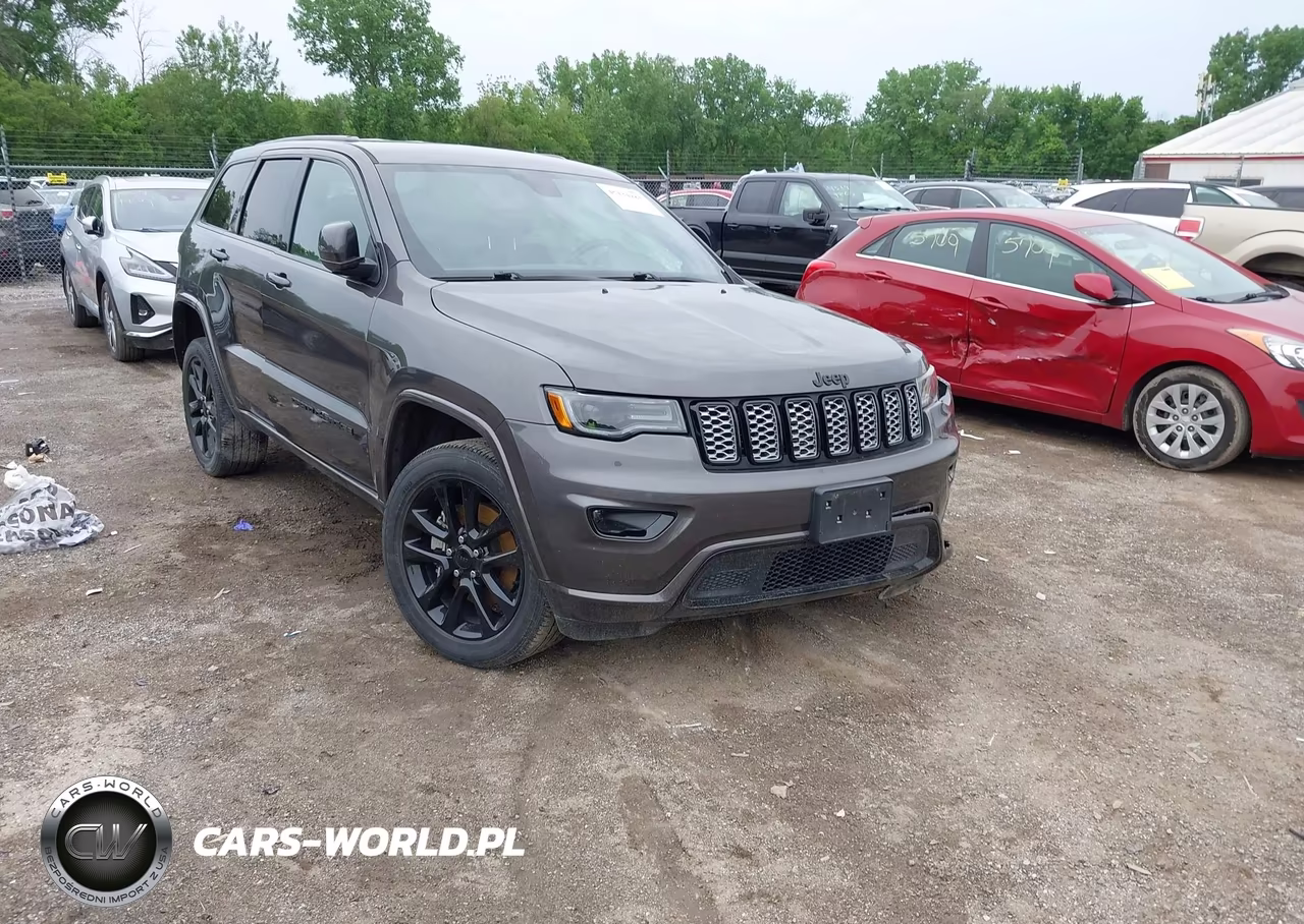 2021 Jeep Grand Cherokee Laredo X 4X4 – zdjęcie 1 z 17