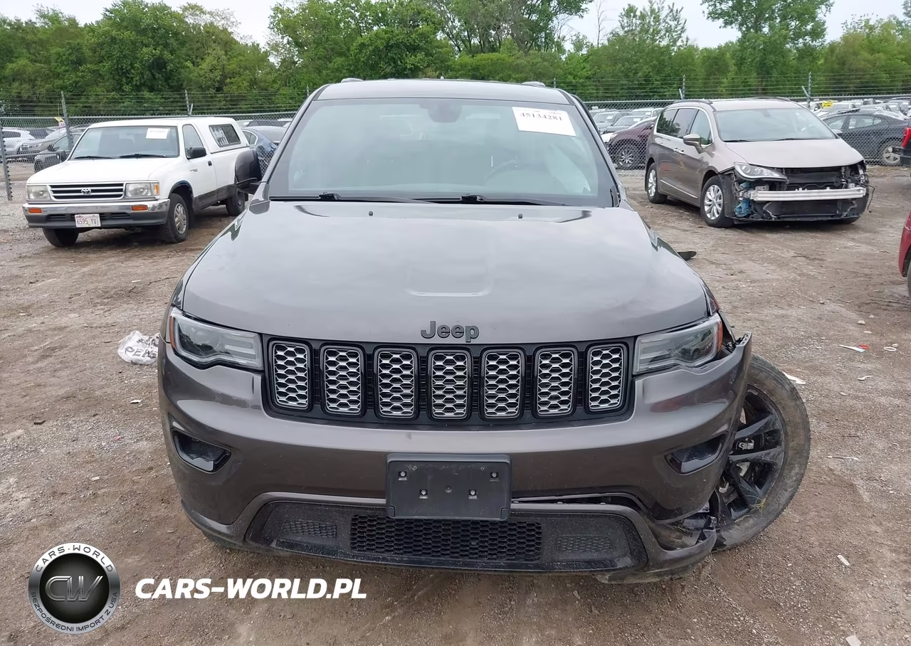 2021 Jeep Grand Cherokee Laredo X 4X4 VIN:1C4RJFAGXMC515188 - 13