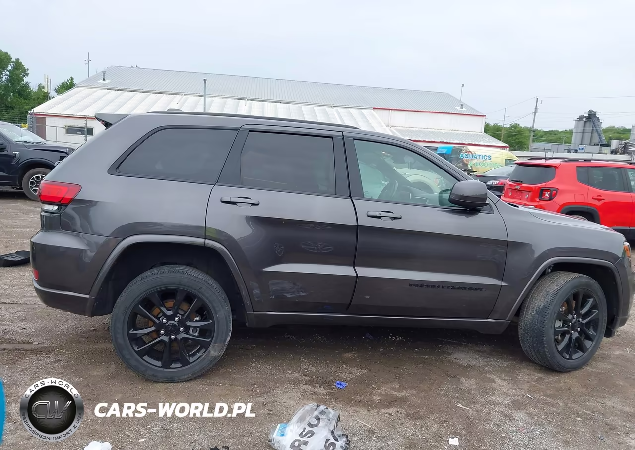 2021 Jeep Grand Cherokee Laredo X 4X4 VIN:1C4RJFAGXMC515188 - 14