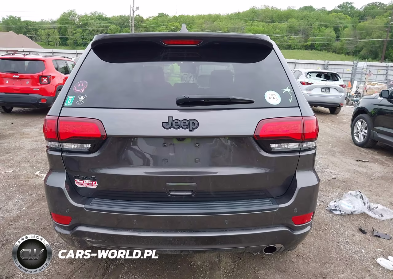 2021 Jeep Grand Cherokee Laredo X 4X4 VIN:1C4RJFAGXMC515188 - 17