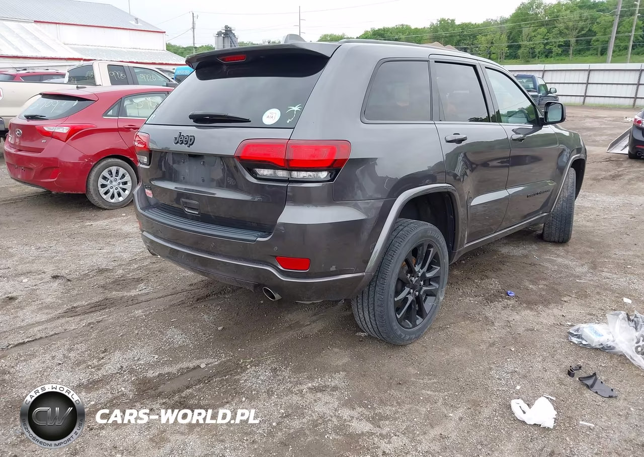 2021 Jeep Grand Cherokee Laredo X 4X4 VIN:1C4RJFAGXMC515188 - 4