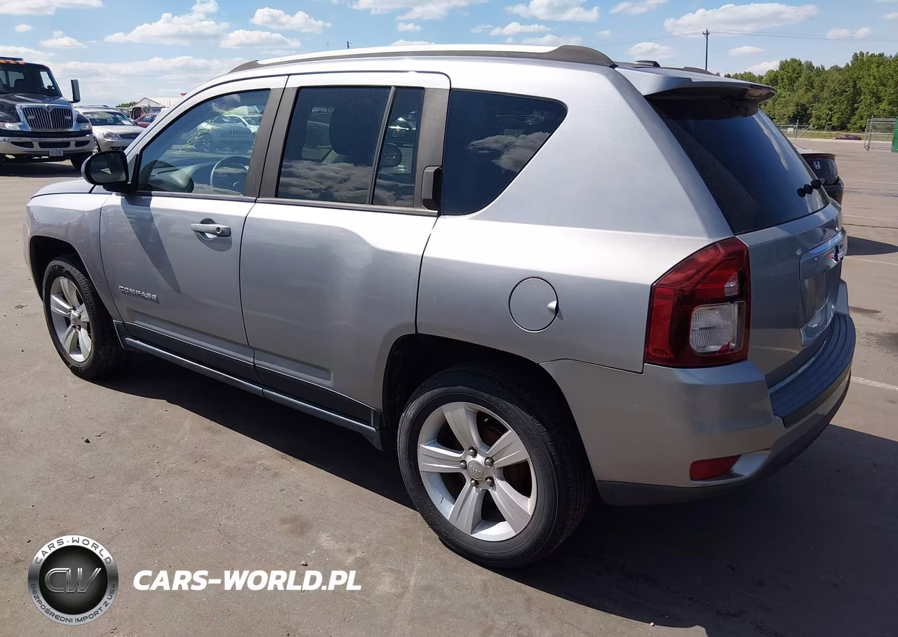 2016 Jeep Compass Sport VIN:1C4NJCBA4GD553764 - 3