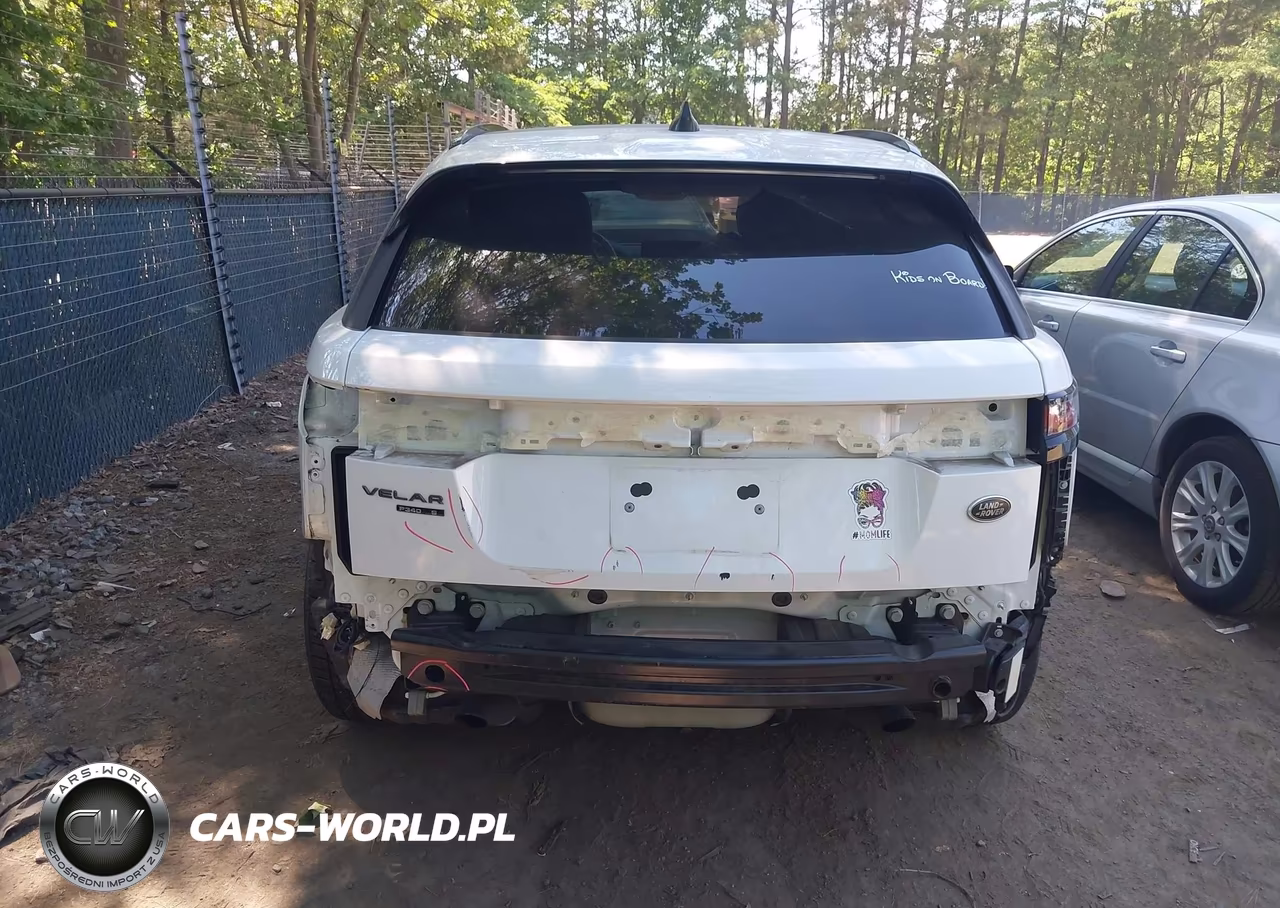 2020 Land Rover Range Rover Velar P340 R-Dynamic S VIN:SALYK2FV1LA255338 - 17