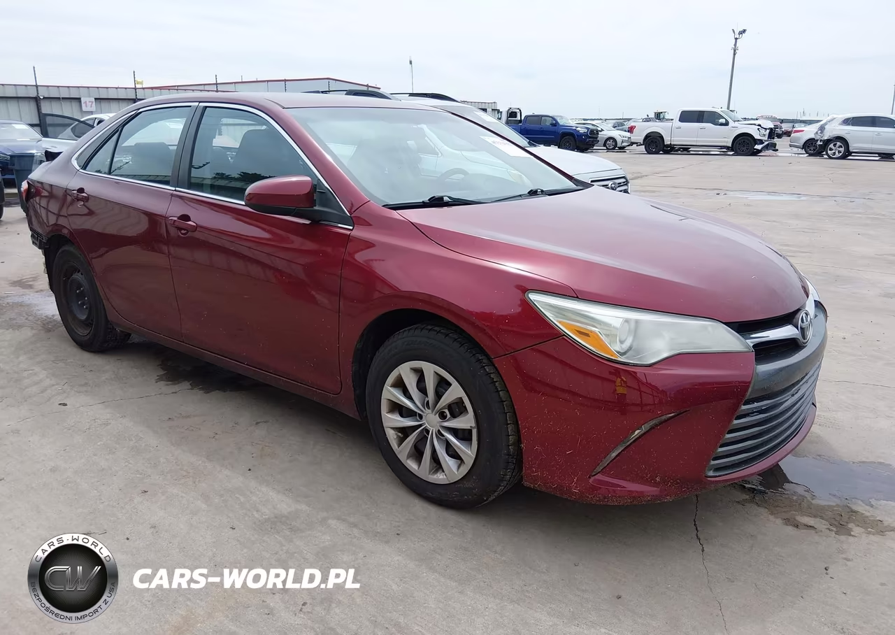 2016 Toyota Camry Le – zdjęcie 1 z 22