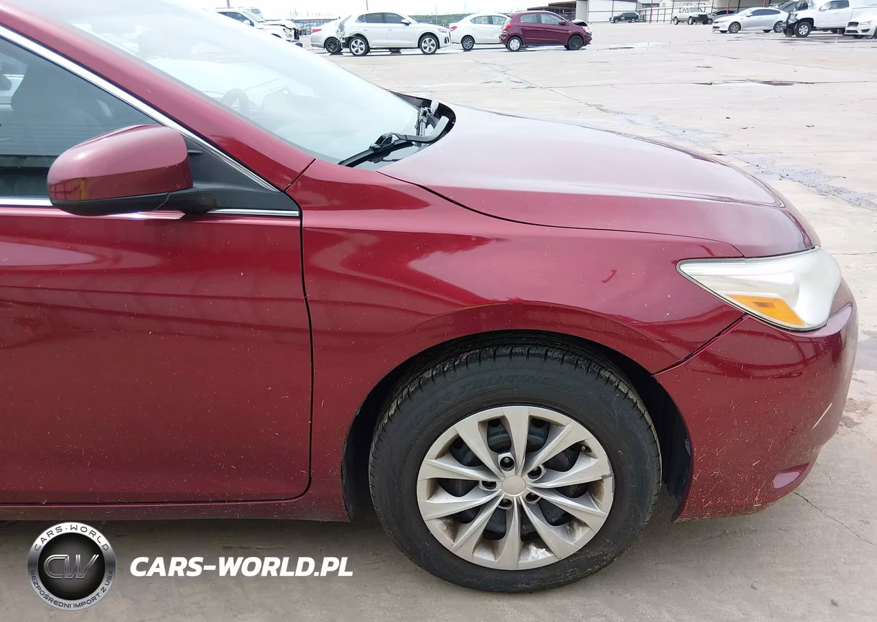 2016 Toyota Camry Le VIN:4T1BF1FK3GU509892 - 22