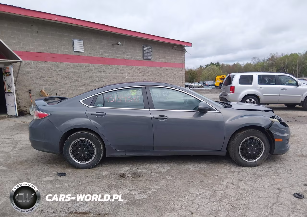 2010 Mazda Mazda6 I Sport VIN:1YVHZ8BHXA5M16663 - 13