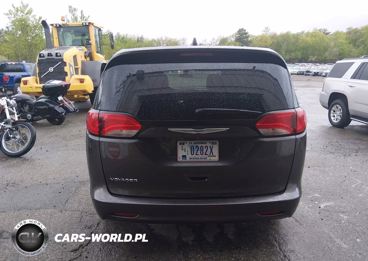 2020 Chrysler Voyager Lx VIN:2C4RC1CG8LR195613 - 16