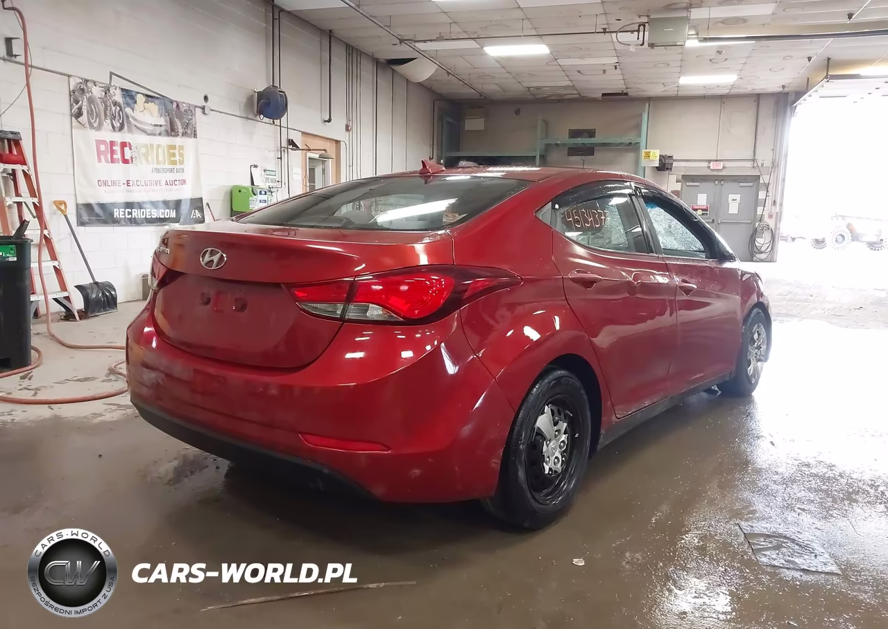 2016 Hyundai Elantra Se VIN:5NPDH4AE7GH744915 - 4