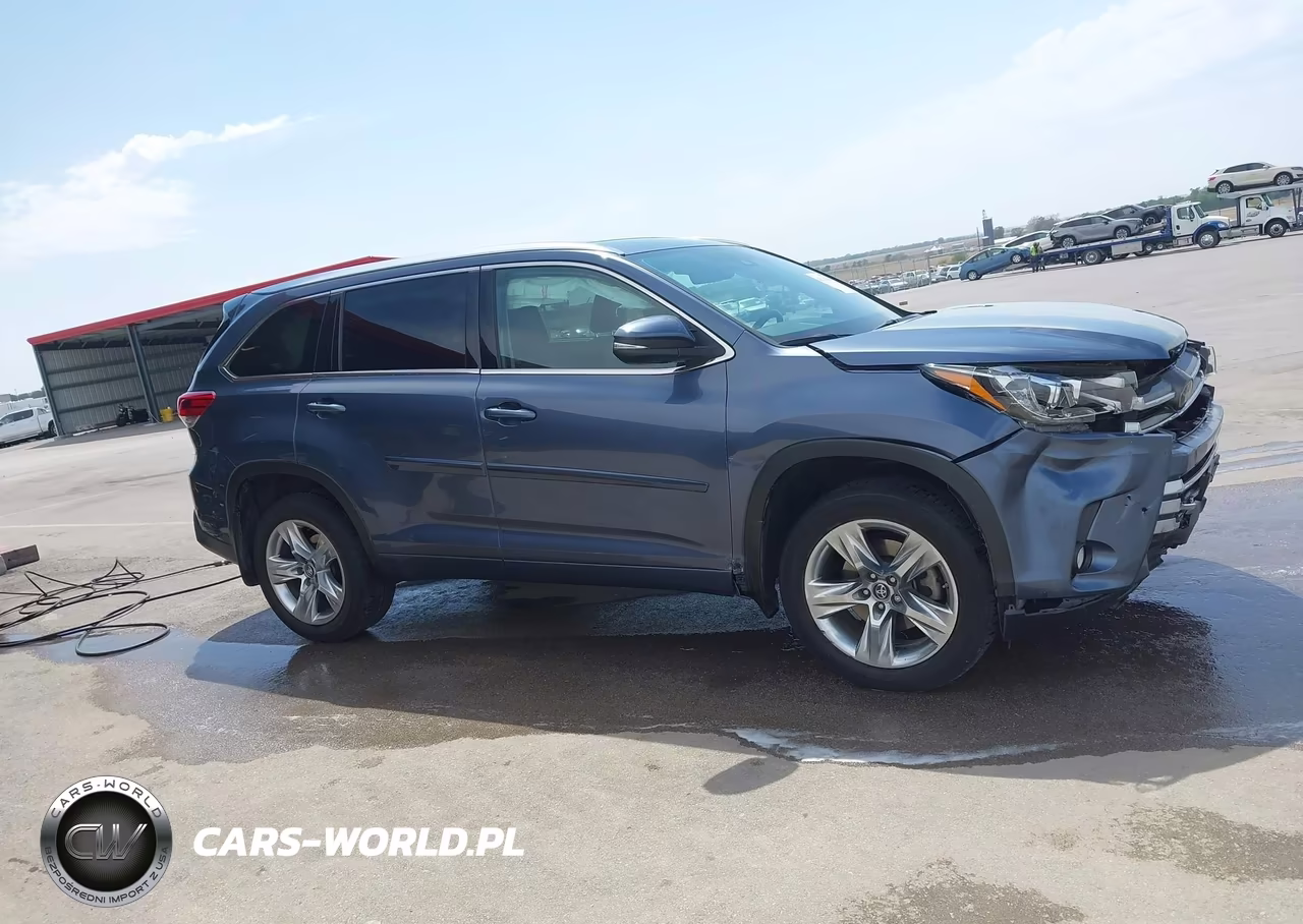 2018 Toyota Highlander Limited VIN:5TDDZRFH0JS880320 - 13