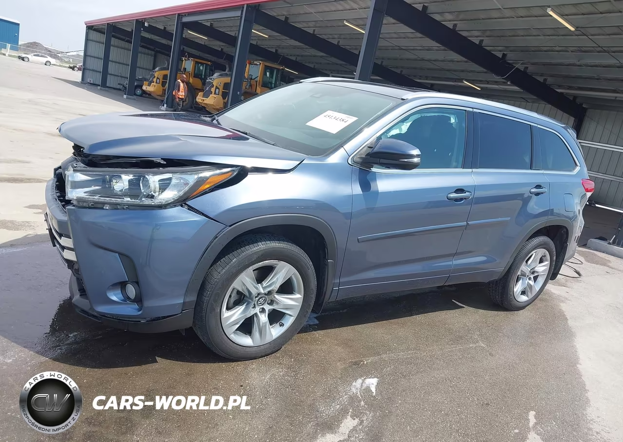 2018 Toyota Highlander Limited VIN:5TDDZRFH0JS880320 - 14