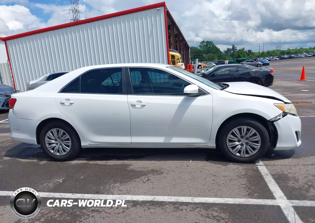 2013 Toyota Camry Le VIN:4T1BF1FK3DU283235 - 13