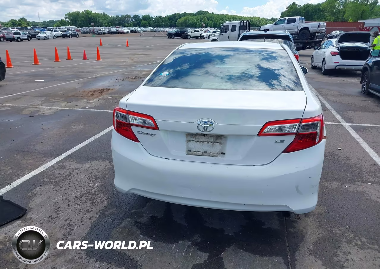2013 Toyota Camry Le VIN:4T1BF1FK3DU283235 - 16