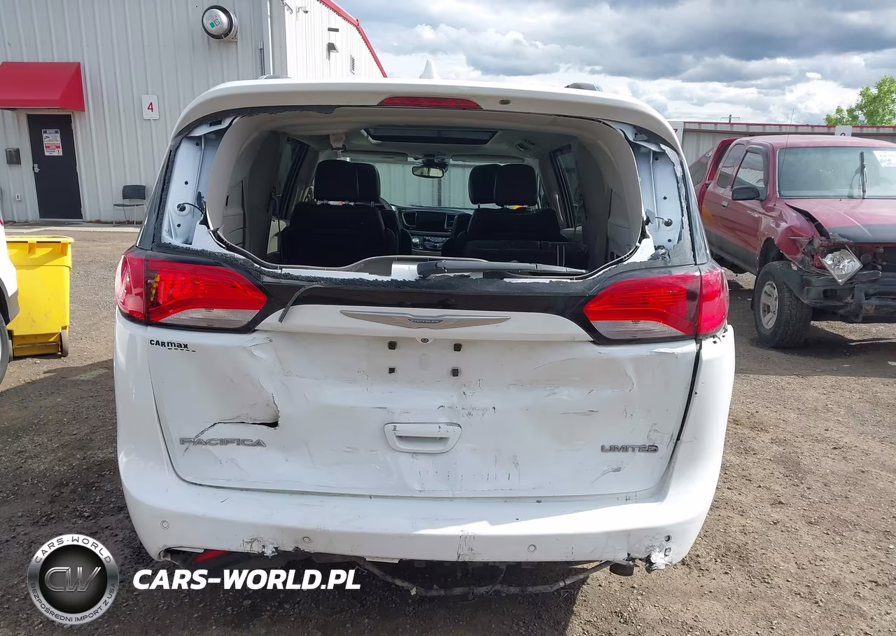 2017 Chrysler Pacifica Limited VIN:2C4RC1GG1HR804154 - 16