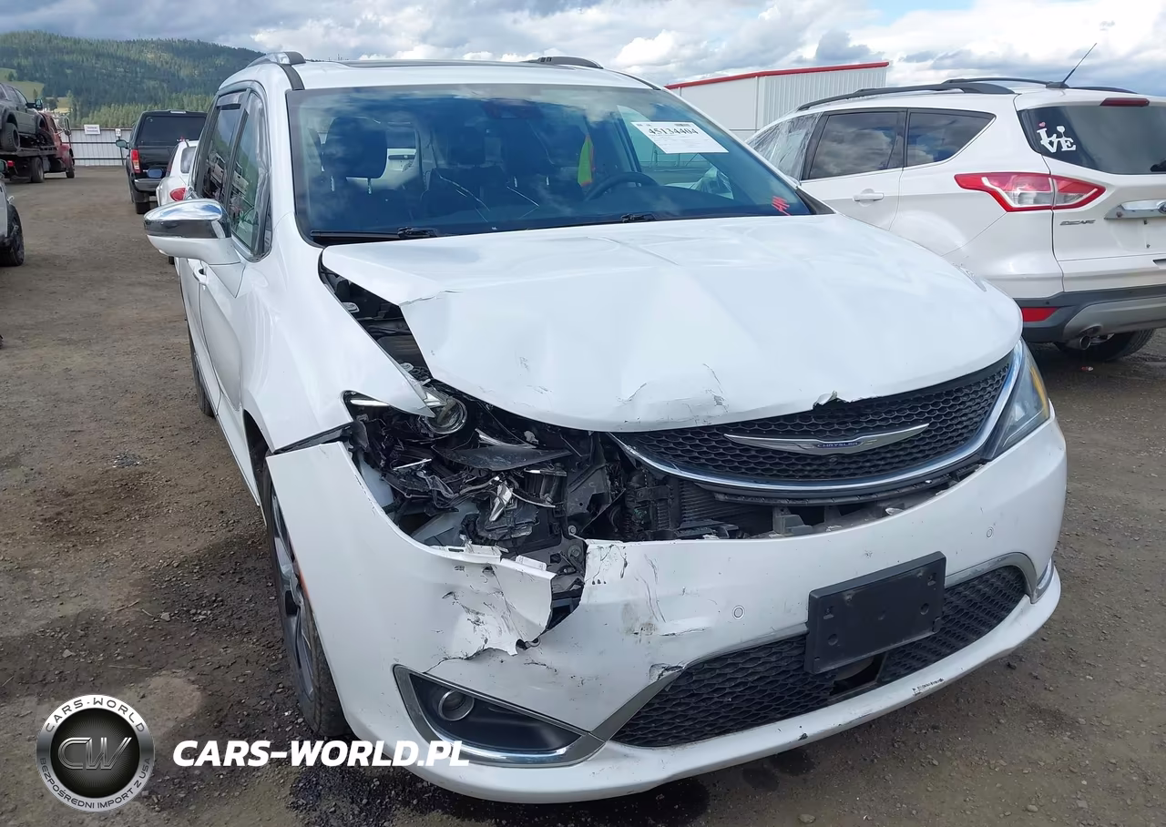 2017 Chrysler Pacifica Limited VIN:2C4RC1GG1HR804154 - 6