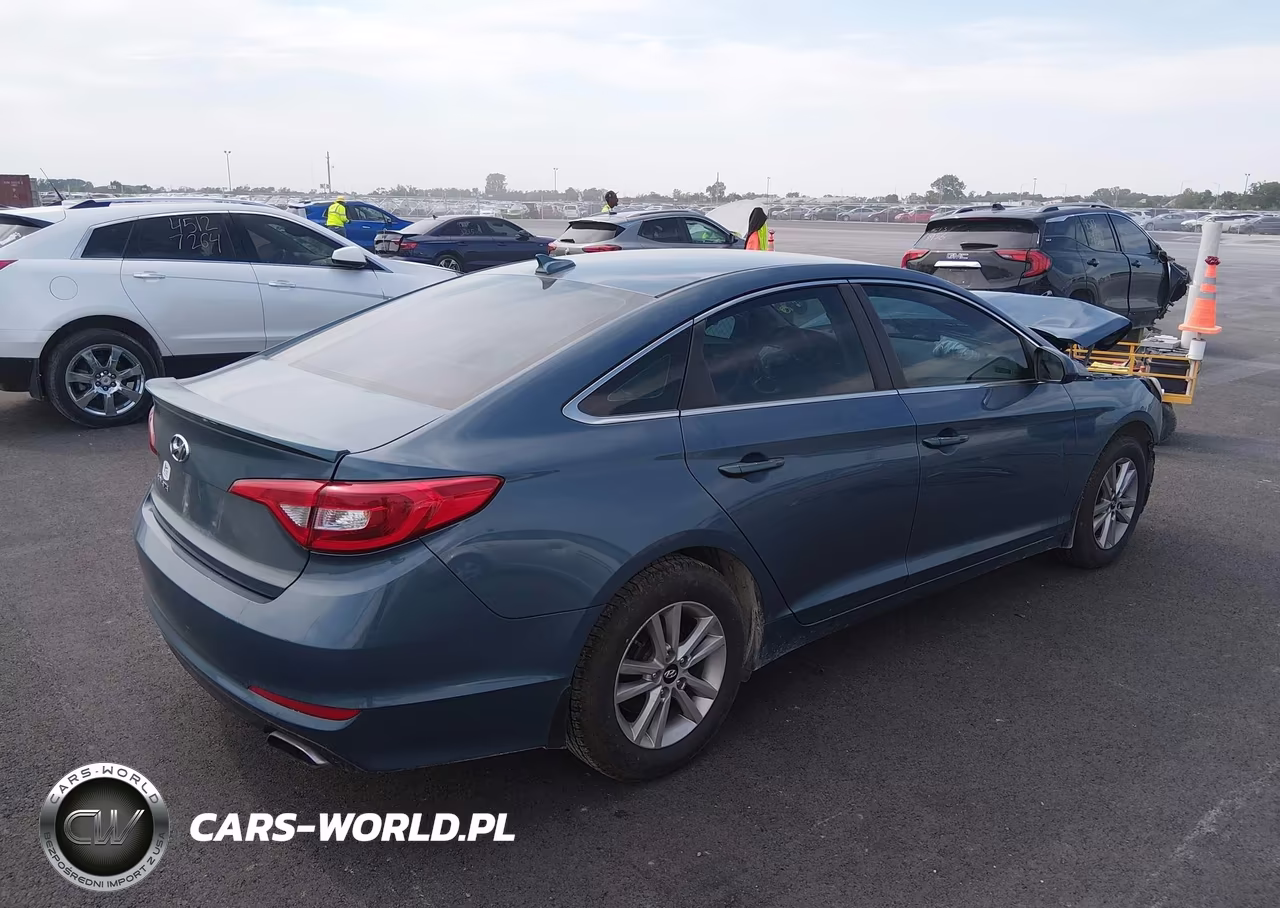 2015 Hyundai Sonata Se VIN:5NPE24AF3FH165109 - 4