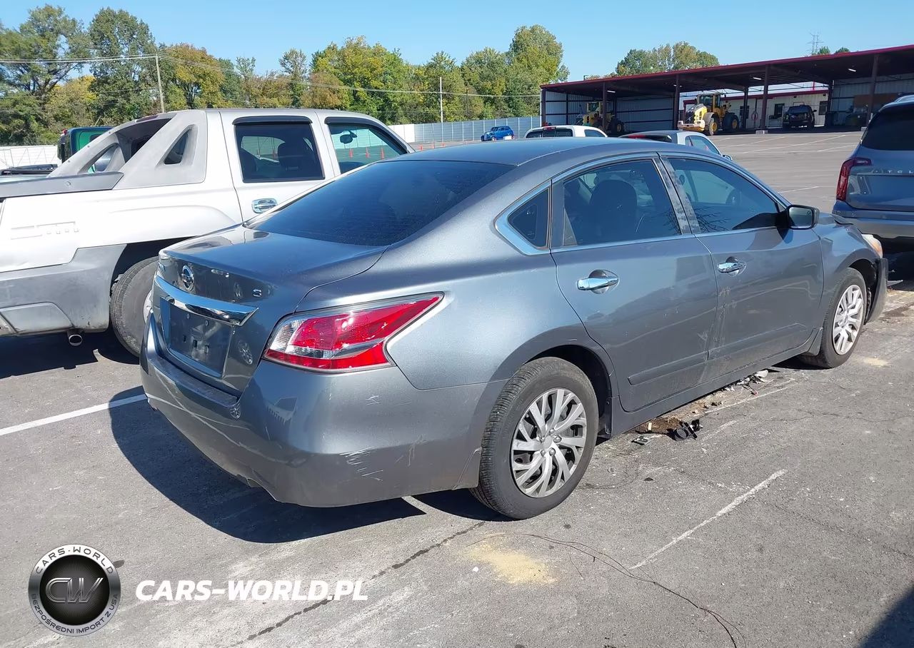 2015 Nissan Altima 2.5 S VIN:1N4AL3AP0FC459275 - 4
