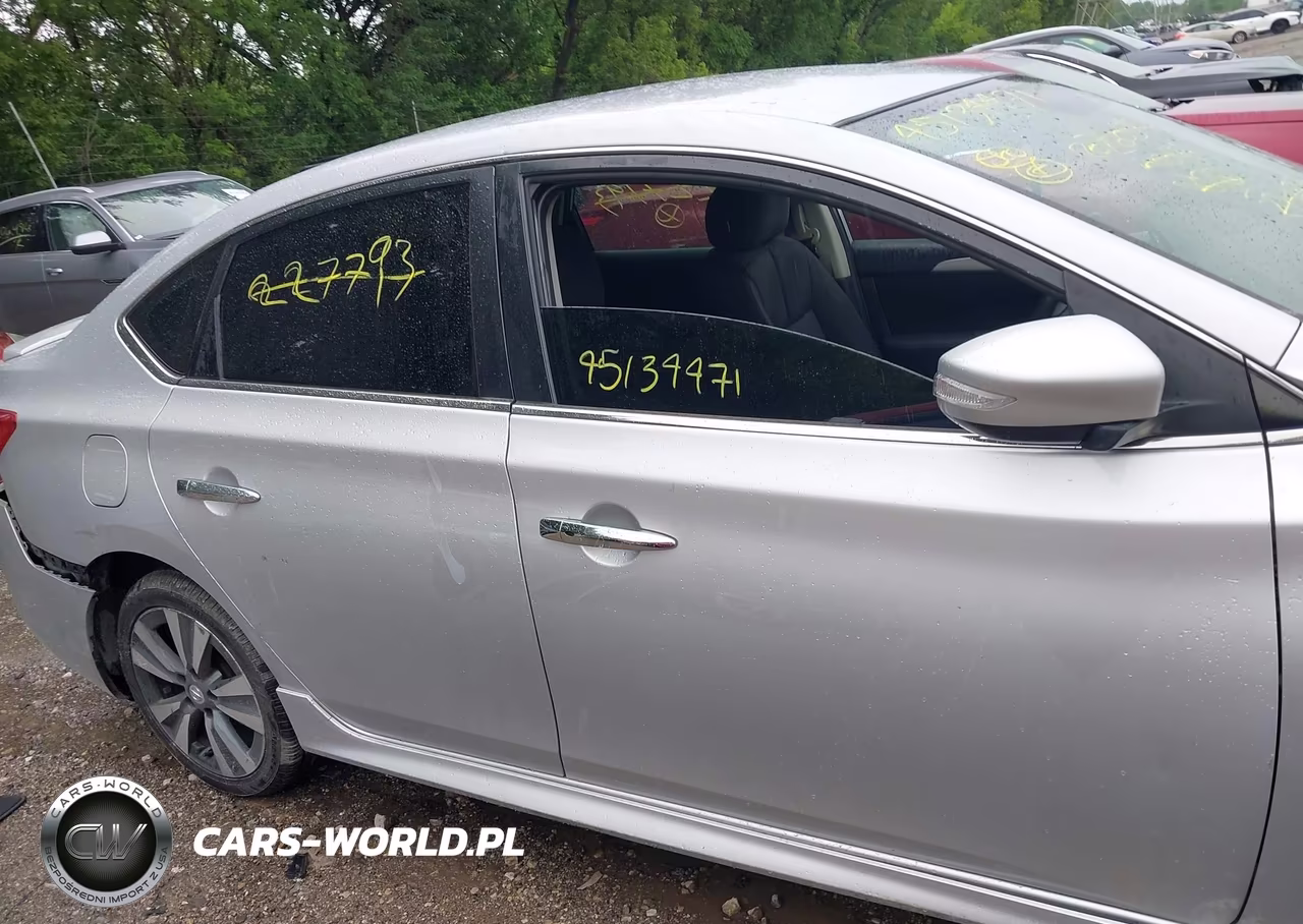 2018 Nissan Sentra Sr VIN:3N1AB7AP3JY227793 - 13
