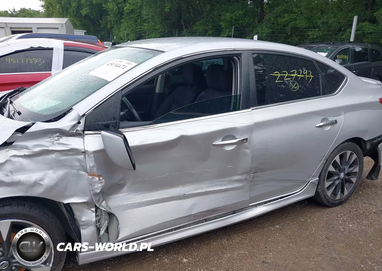 2018 Nissan Sentra Sr VIN:3N1AB7AP3JY227793 - 14