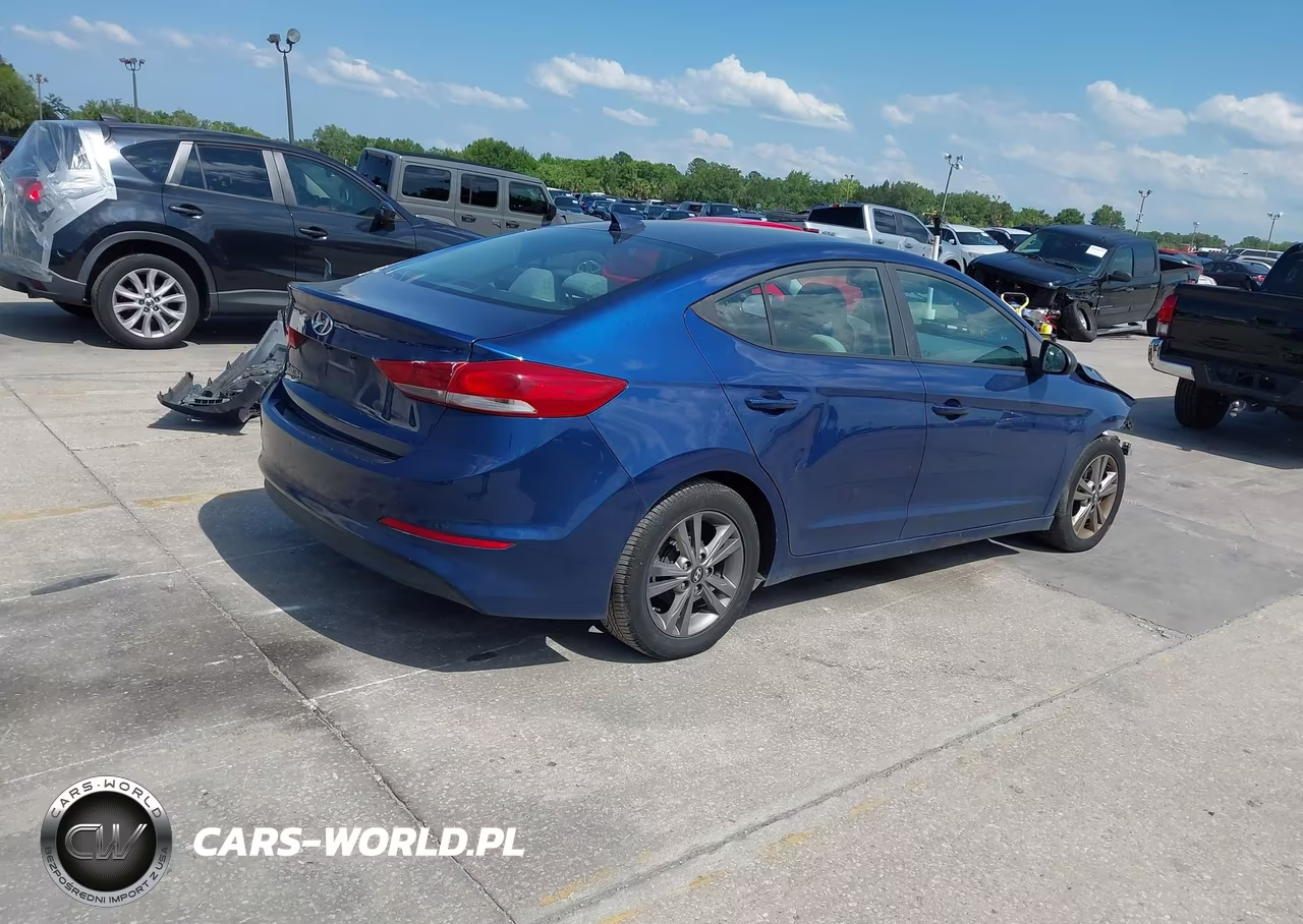 2017 Hyundai Elantra Se VIN:5NPD84LFXHH092279 - 4